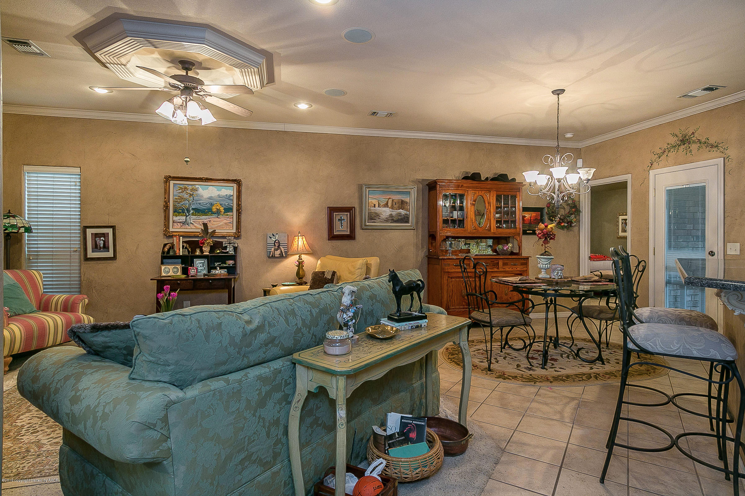 6600 Rally Road Amarillo, TX 79119 - Photo 5 of 22 Living and Dining Rooms