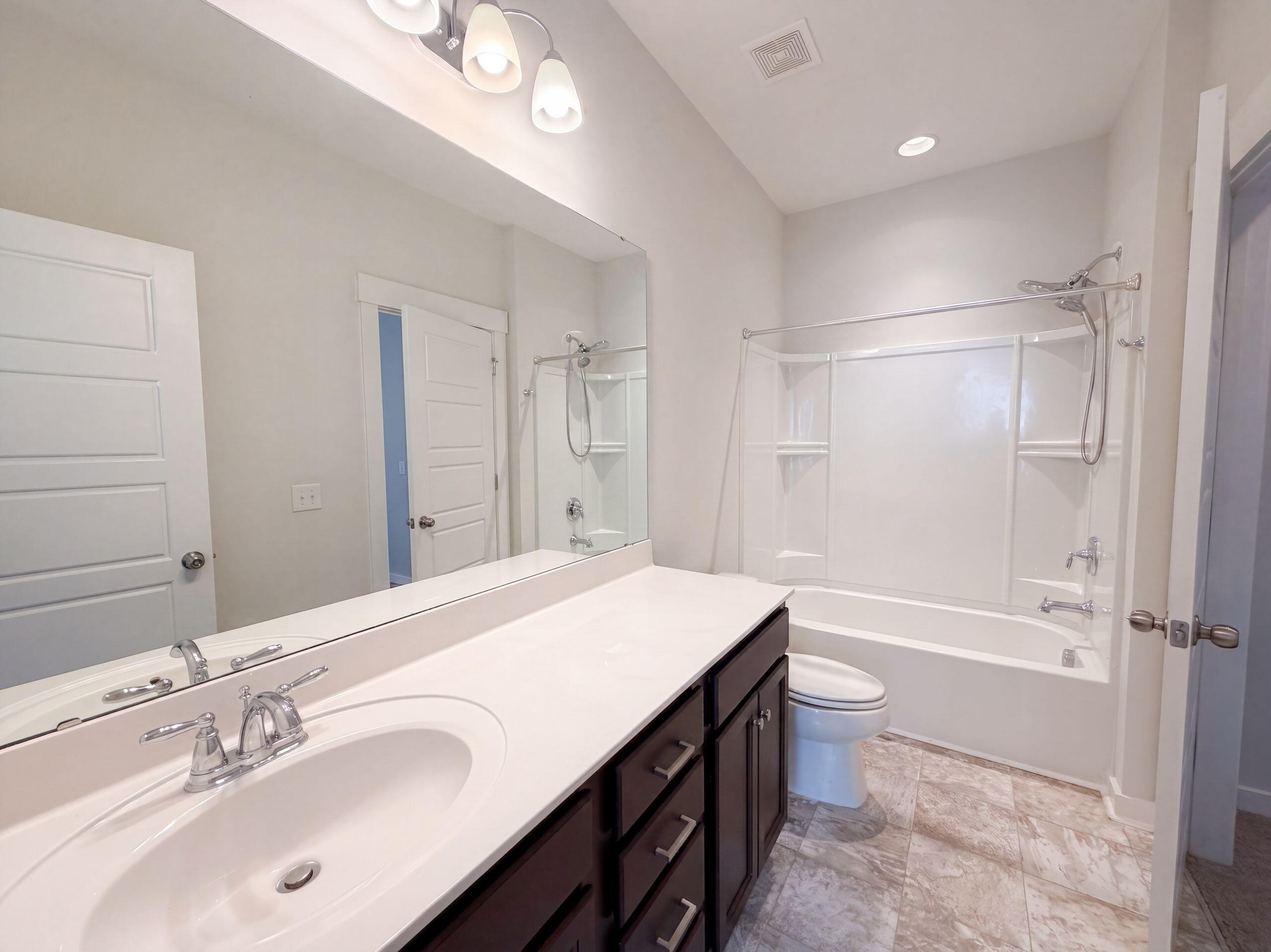 2021 Codorus Lane Hanahan, SC 29410 - Photo 12 of 29 listing_11