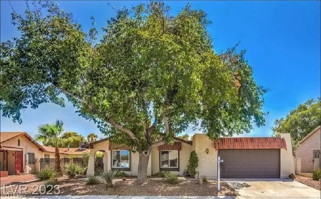 $1,825 | 6401 Waterthrush Way, Las Vegas, NV 89103