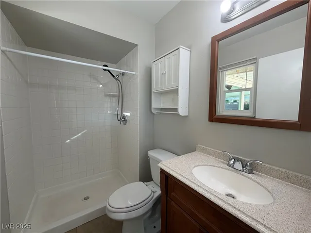 $1,825 | 6401 Waterthrush Way, Las Vegas, NV 89103