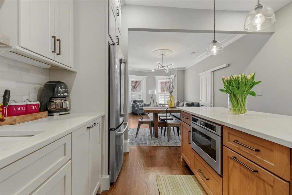 505 Shawmut Avenue, Unit 2 Boston, MA 02118 - Photo 5 of 32