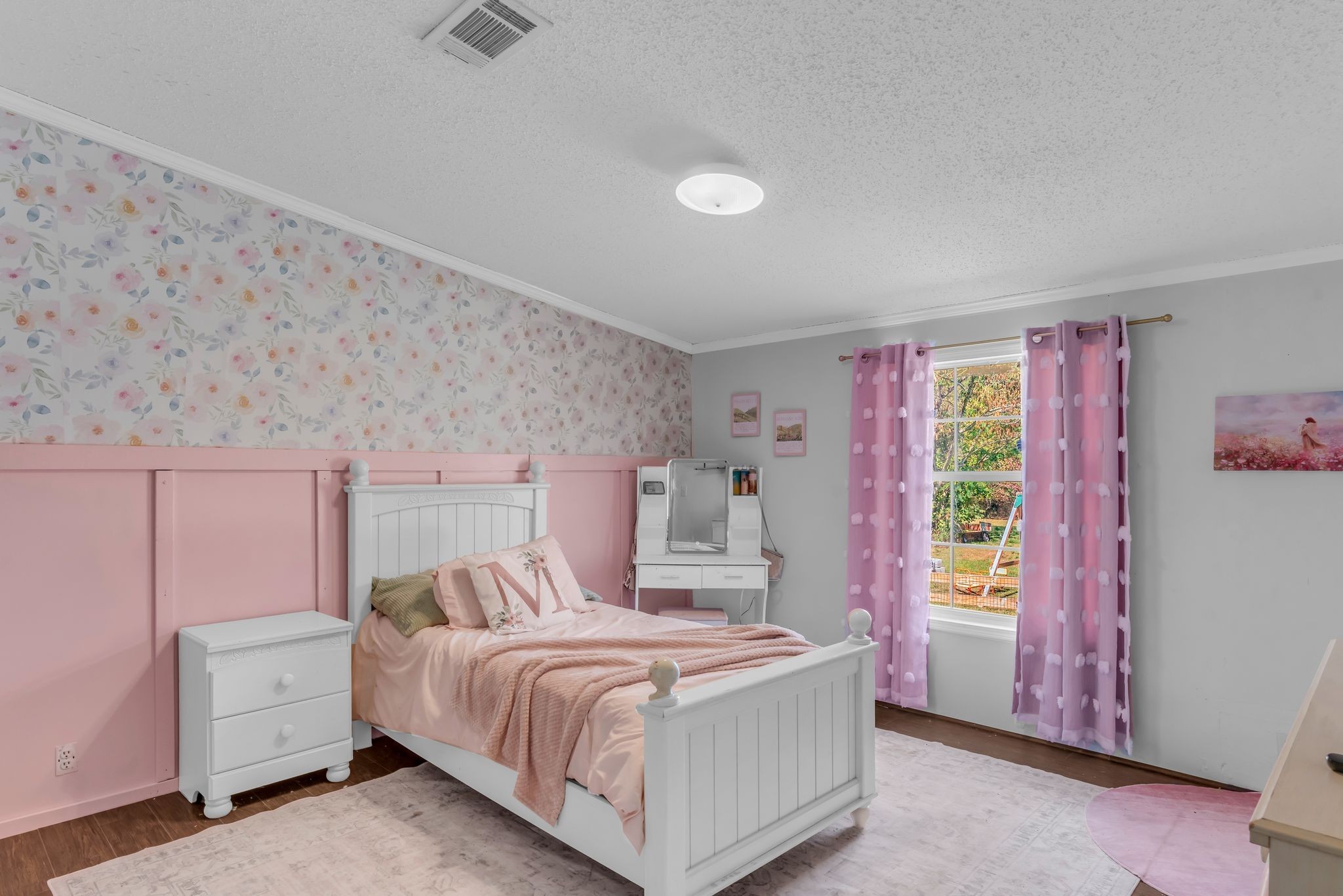 2309 West Mt Vernon Road Bethpage, TN 37022 - Photo 17 of 33 a bedroom with a bed and a dresser