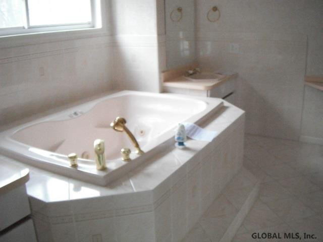 2515 Fawn Ridge Schodack, NY 12033 - Photo 6 of 25 Photo 6