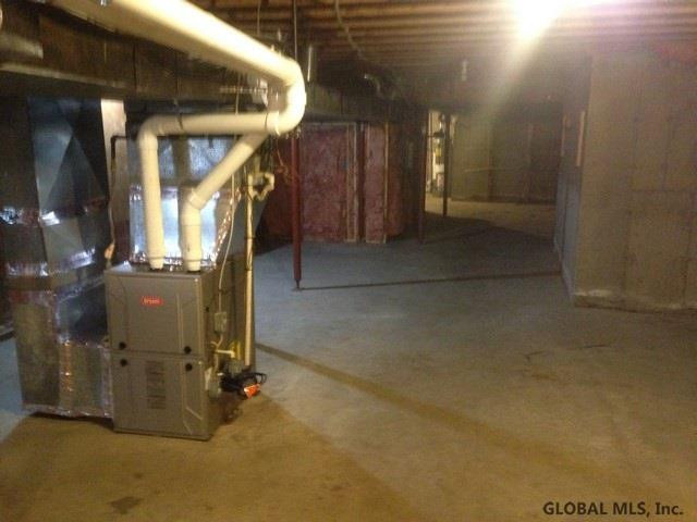 2515 Fawn Ridge Schodack, NY 12033 - Photo 8 of 25 Photo 8
