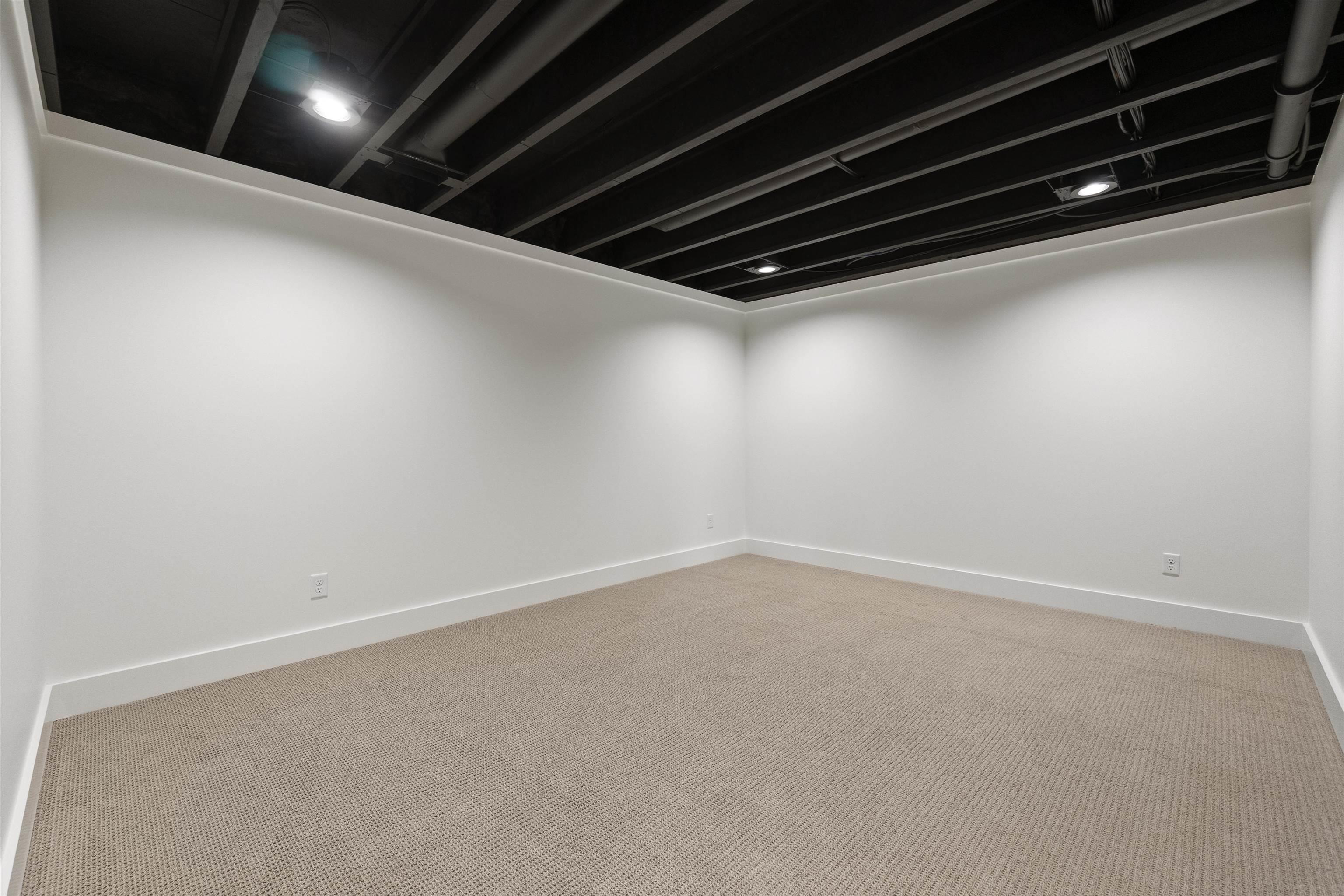 4985 North Cranbrook Road North Webster, IN 46555 - Photo 19 of 23