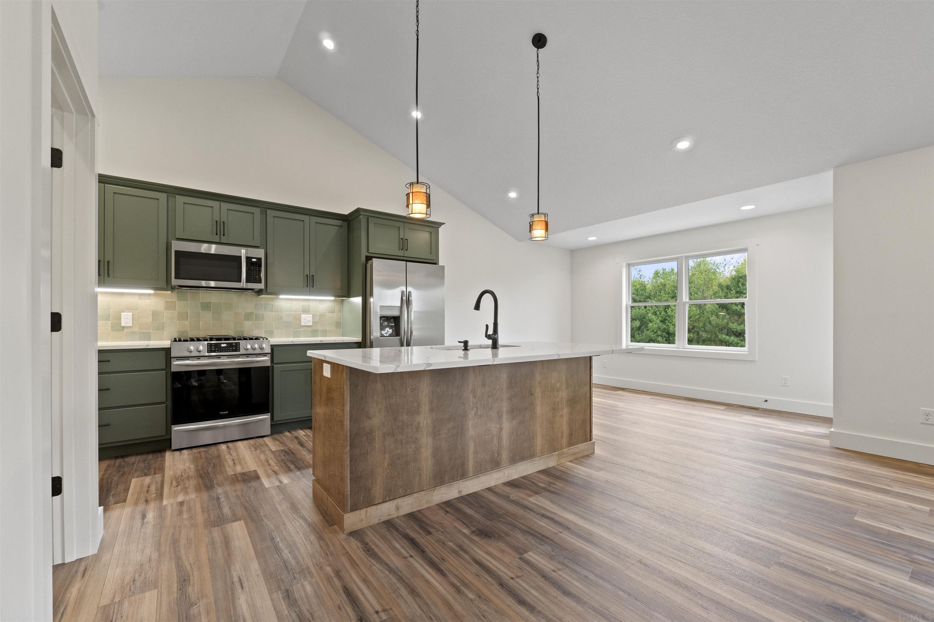 4985 North Cranbrook Road North Webster, IN 46555 - Photo 2 of 23