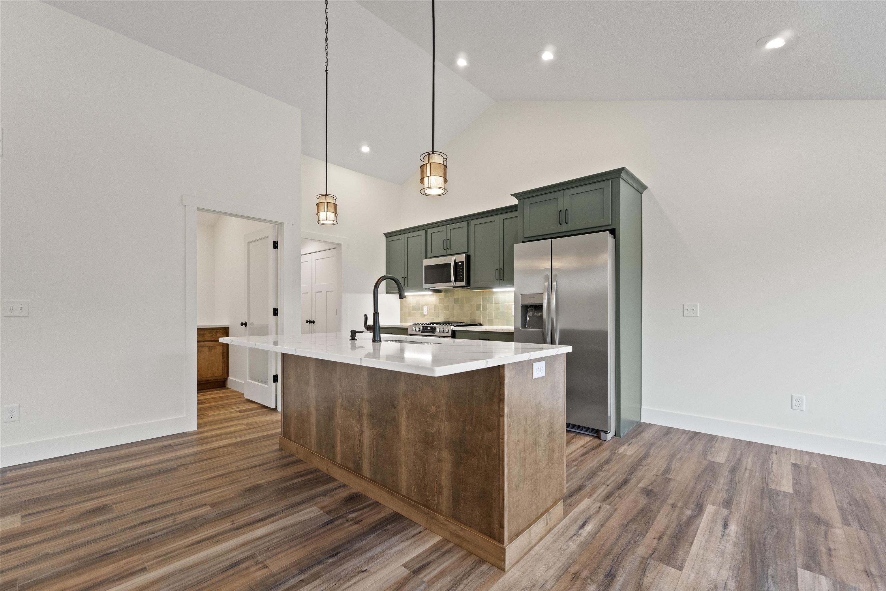 4985 North Cranbrook Road North Webster, IN 46555 - Photo 4 of 23