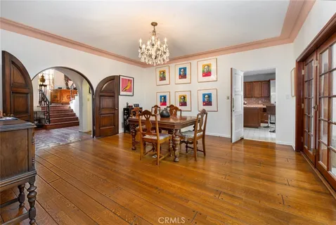 $3,200,000 | 3653 Shannon Road, Los Angeles, CA 90027