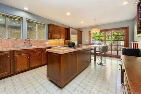 $3,200,000 | 3653 Shannon Road, Los Angeles, CA 90027