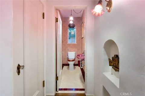 $3,200,000 | 3653 Shannon Road, Los Angeles, CA 90027