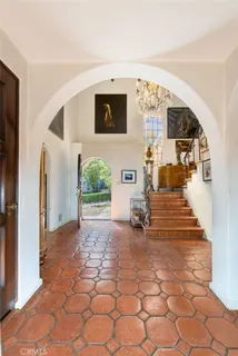 $3,200,000 | 3653 Shannon Road, Los Angeles, CA 90027