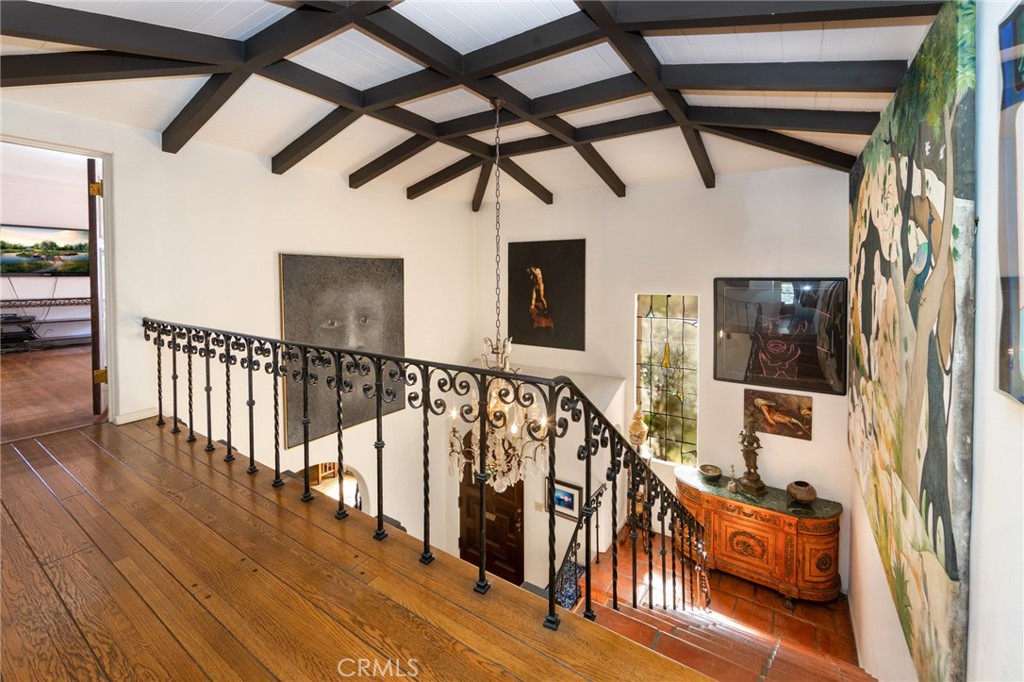 3653 Shannon Road Los Angeles, CA 90027 - Photo 22 of 35