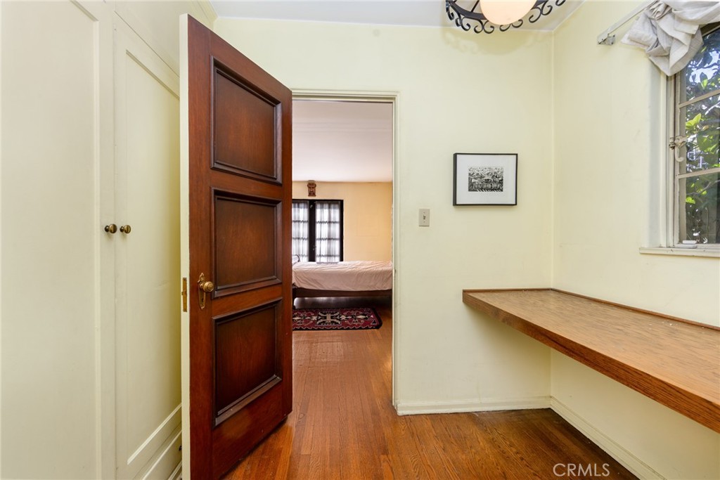 3653 Shannon Road Los Angeles, CA 90027 - Photo 30 of 35