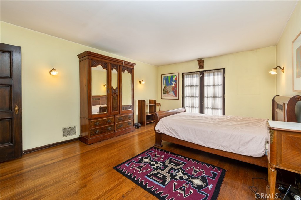 3653 Shannon Road Los Angeles, CA 90027 - Photo 31 of 35