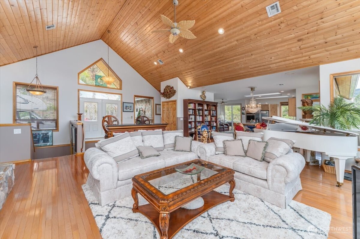 7371 Ridgeview Drive Chelan, WA 98816 - Photo 10 of 40 Gallery Image 10