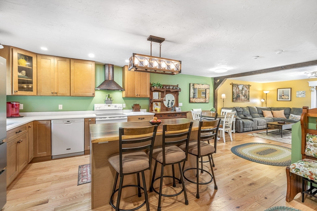 69 Shellback Way, Unit 69 Mashpee, MA 02649 - Photo 3 of 38 Gallery Image 3