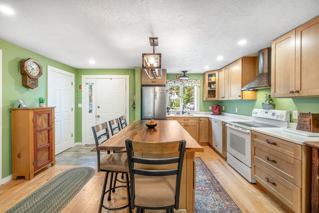69 Shellback Way, Unit 69 Mashpee, MA 02649 - Photo 8 of 38 Gallery Image 8