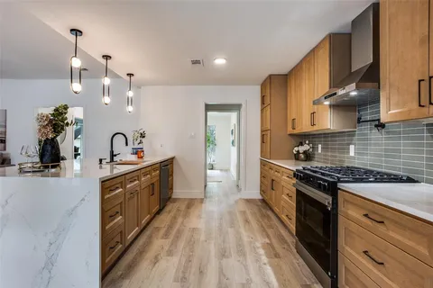 $664,000 | 2104 Willowbrook Way, Plano, TX 75075