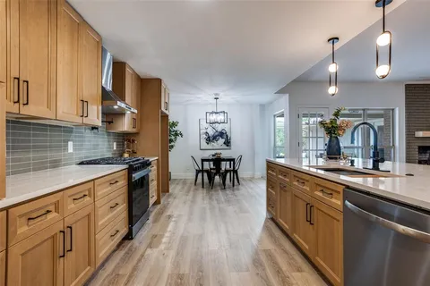 $664,000 | 2104 Willowbrook Way, Plano, TX 75075