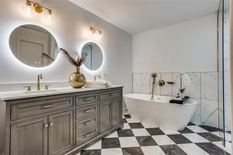 $664,000 | 2104 Willowbrook Way, Plano, TX 75075