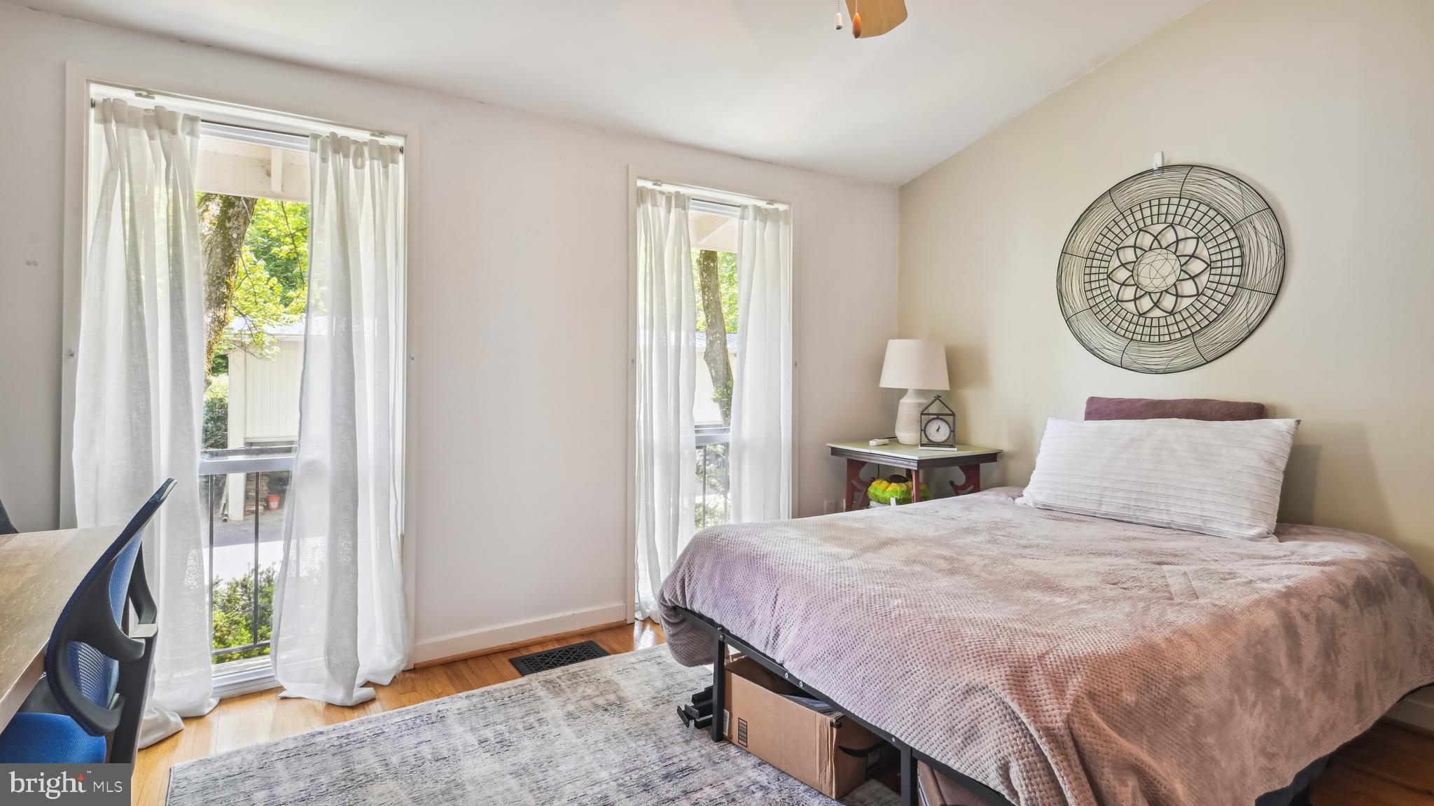11468 Orchard Lane Reston, VA 20190 - Photo 23 of 74 Bedroom 2