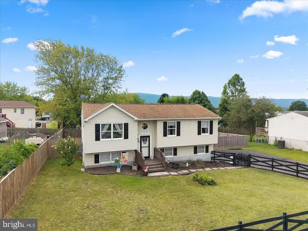 $349,900 | 45 Greenleaf Road, Strasburg, VA 22657