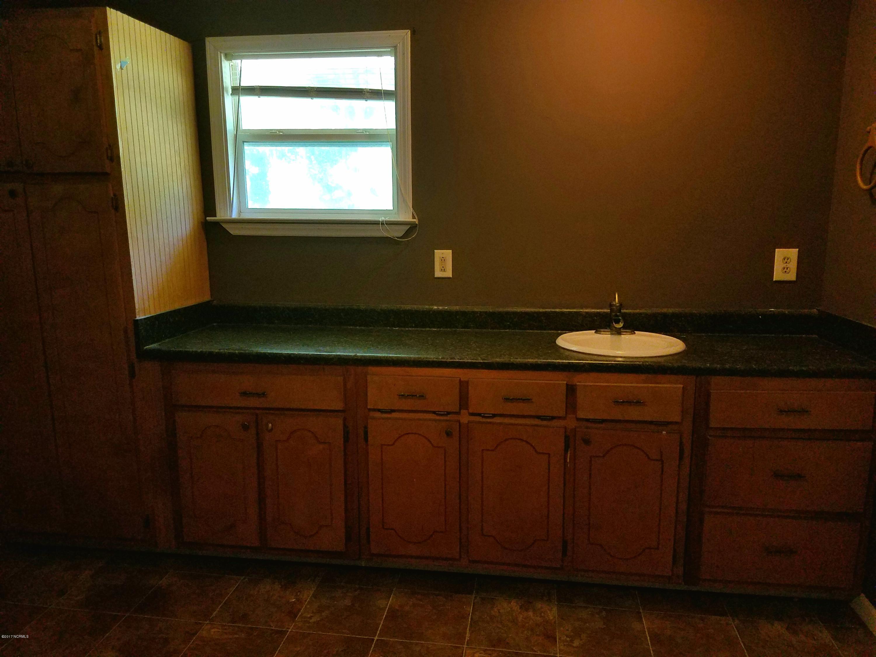 1688 Horseshoe Road Bladenboro, NC 28320 - Photo 15 of 16 20170928_212804