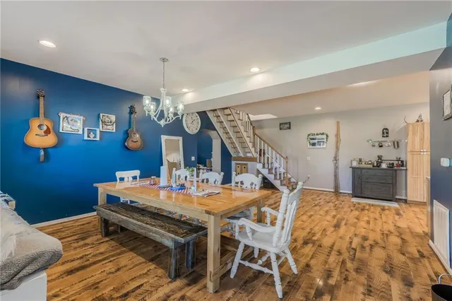 $450,000 | 23860 Liv 377, Hale, MO 64643