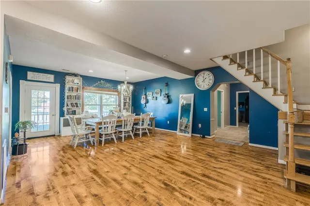 $450,000 | 23860 Liv 377, Hale, MO 64643