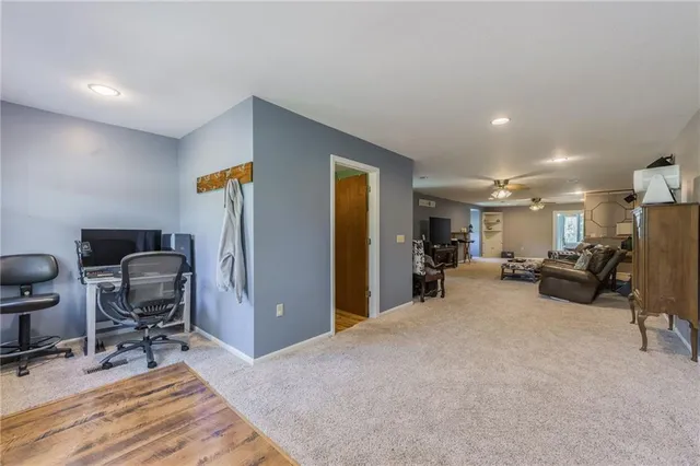 $450,000 | 23860 Liv 377, Hale, MO 64643