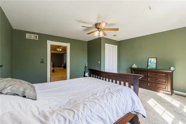 $450,000 | 23860 Liv 377, Hale, MO 64643