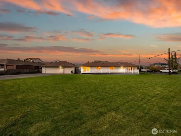 $2,799,000 | 216 Caspers Street, Edmonds, WA 98020