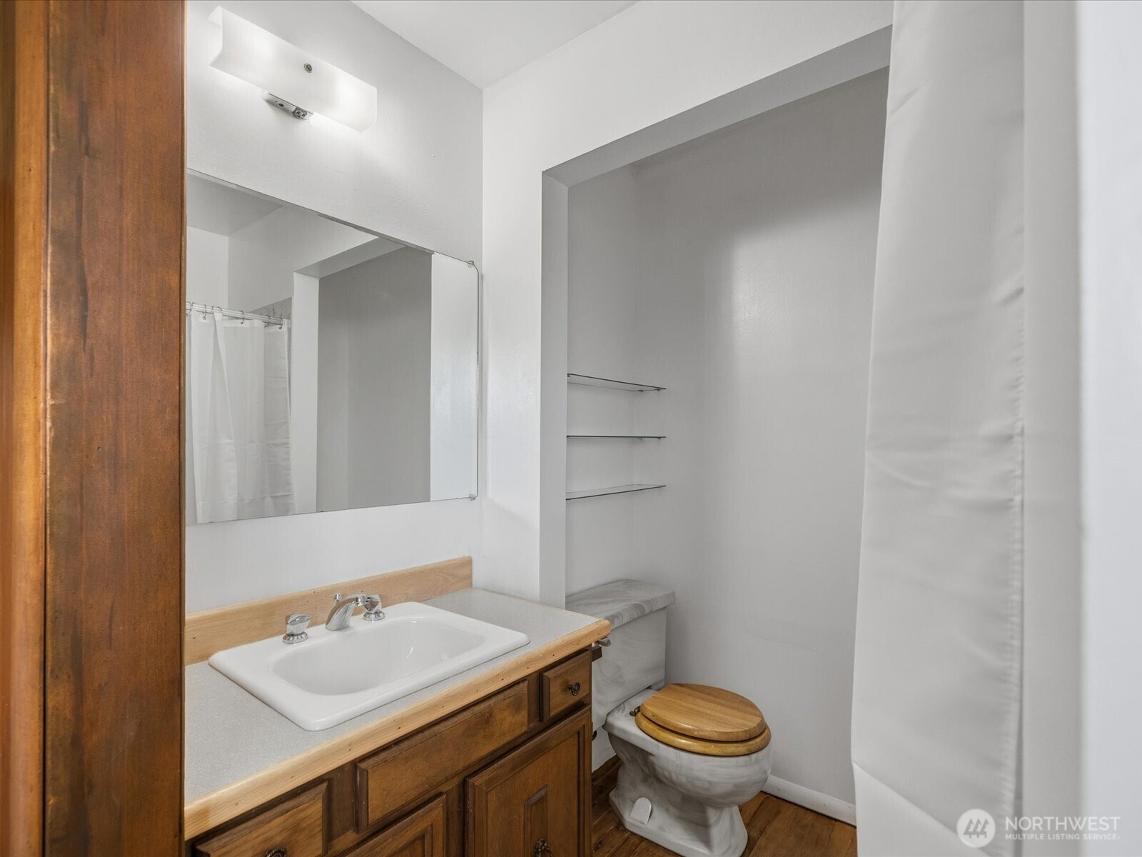 216 Caspers Street Edmonds, WA 98020 - Photo 15 of 34