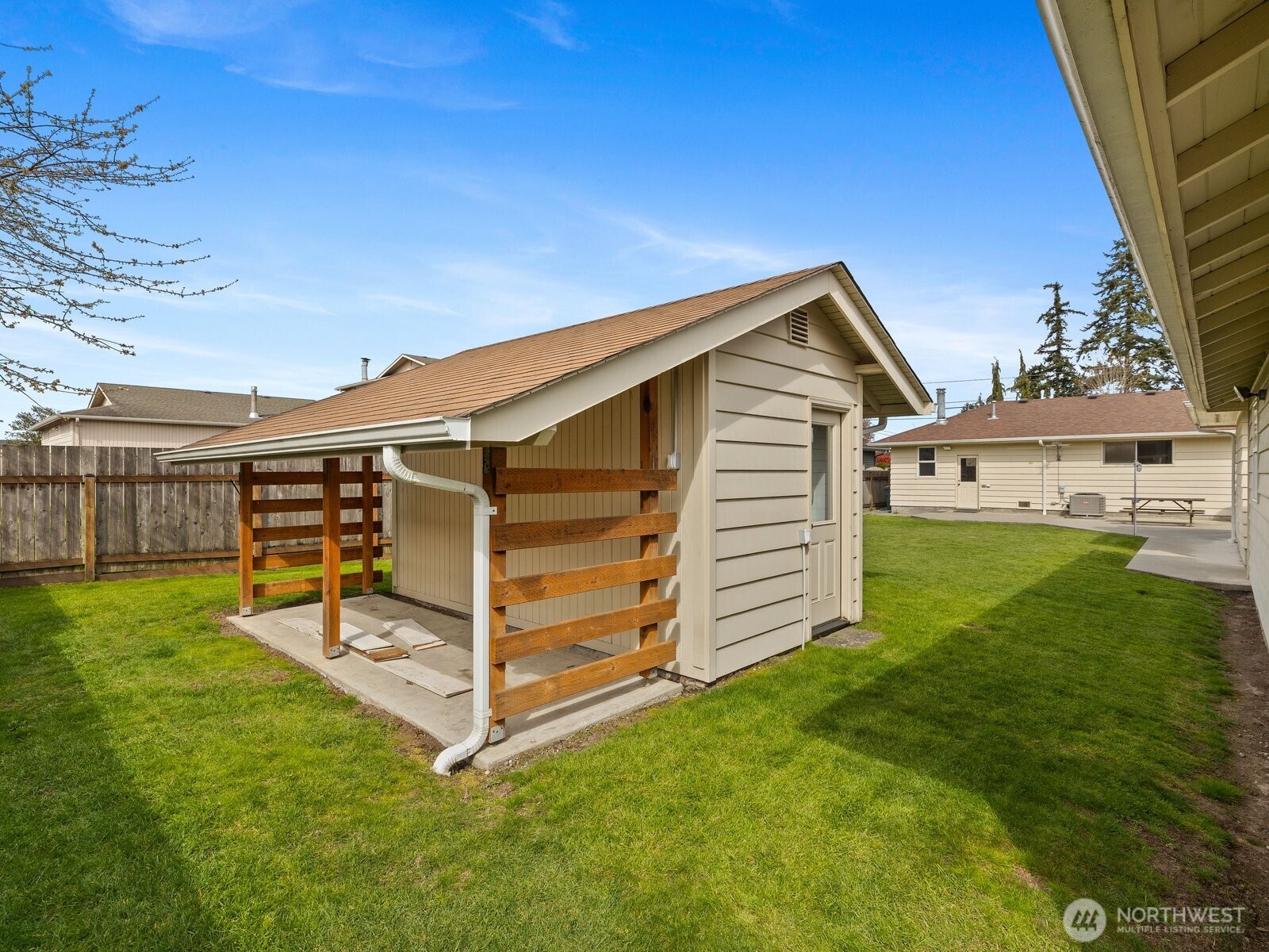 216 Caspers Street Edmonds, WA 98020 - Photo 22 of 34
