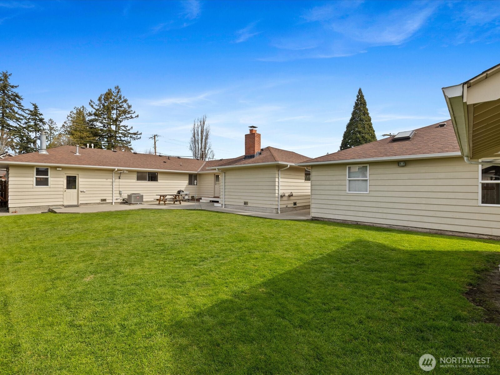 216 Caspers Street Edmonds, WA 98020 - Photo 23 of 34
