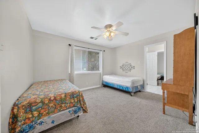 $3,400 | 14043 Oakhill Way, San Antonio, TX 78231