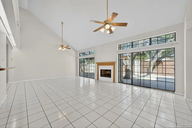 $3,400 | 14043 Oakhill Way, San Antonio, TX 78231