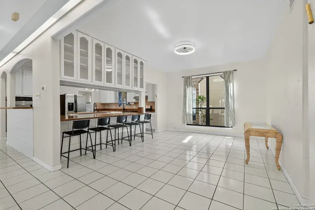 $3,400 | 14043 Oakhill Way, San Antonio, TX 78231