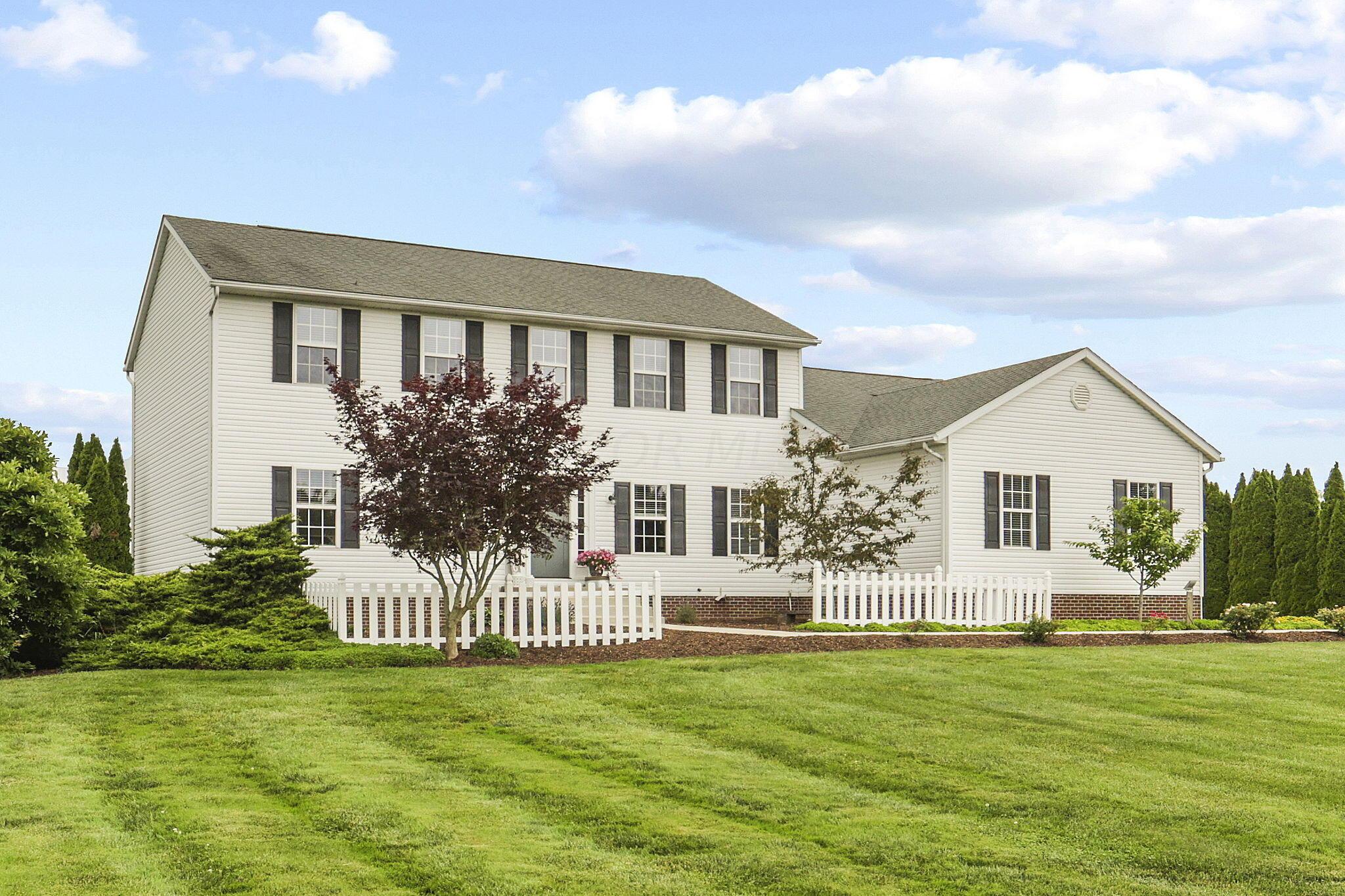 3801 York Road Southwest Pataskala, OH 43062 - Photo 6 of 98 4-web-or-mls-BS5A0027 - Copy