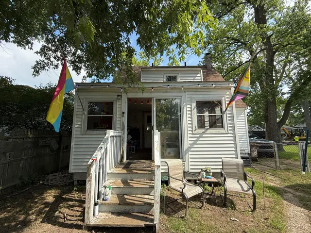 $180,000 | 26 Edna Avenue, Pontiac, MI 48341