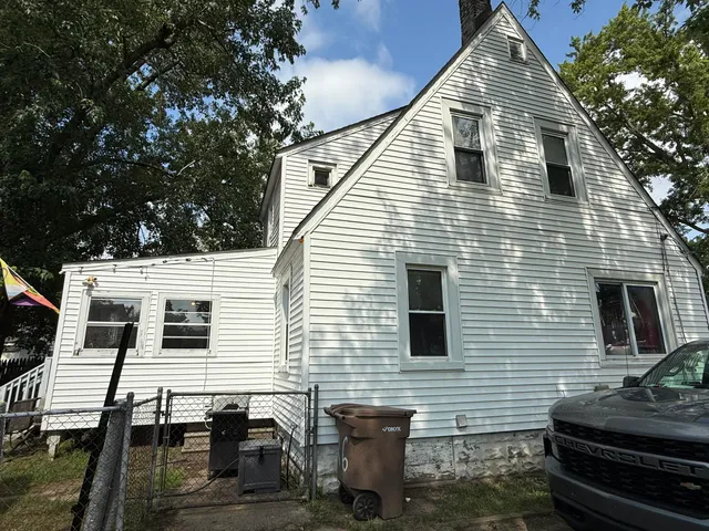 $180,000 | 26 Edna Avenue, Pontiac, MI 48341