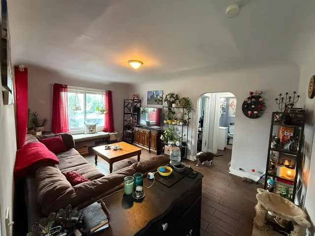 $180,000 | 26 Edna Avenue, Pontiac, MI 48341