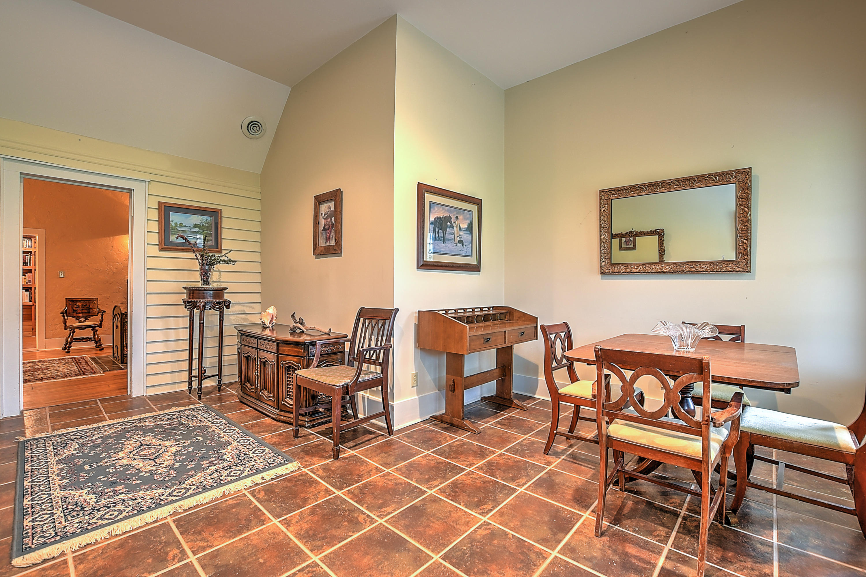 488 Pickens Road Kingsport, TN 37663 - Photo 6 of 65 488 Pickens Rd-6