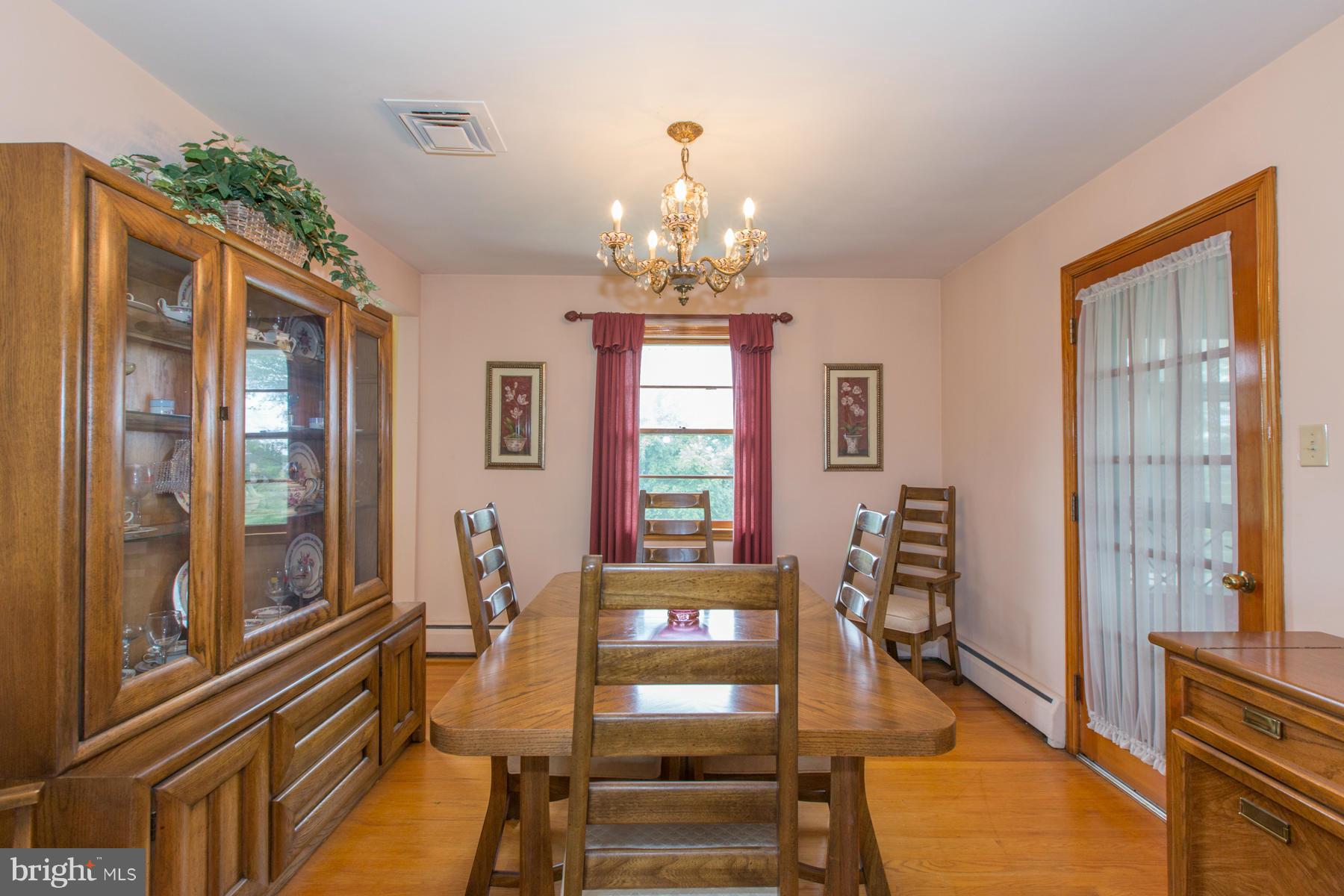 8107 Windsor Mill Road Baltimore, MD 21244 - Photo 7 of 28 Dining Room