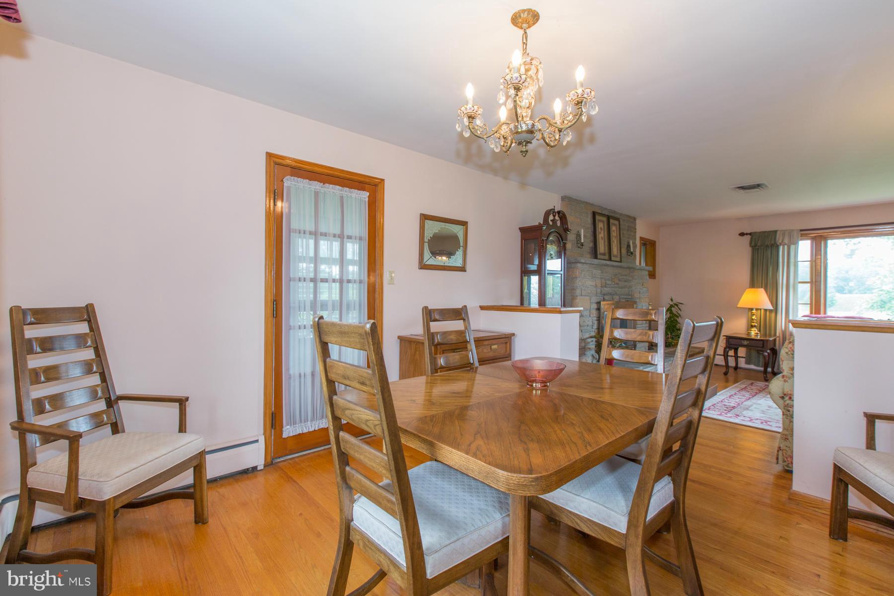 8107 Windsor Mill Road Baltimore, MD 21244 - Photo 8 of 28 Dining Room