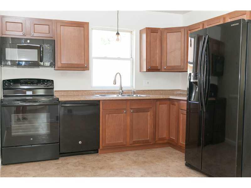 271 Meridian Road Butler, PA 16001 - Photo 4 of 22 Kitchen.
