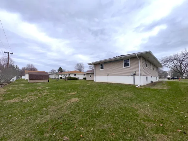 $119,000 | 1108 North 1st Avenue, Canton, IL 61520