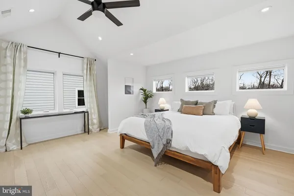 $4,200 | 2211 Franklin Street Northeast, Washington, DC 20018
