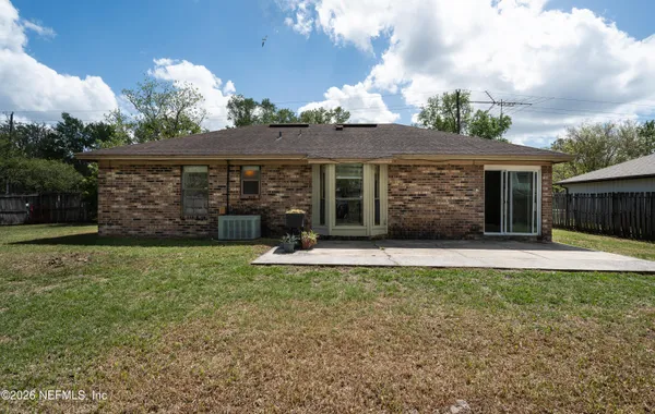 $285,000 | 1722 Farm Way, Middleburg, FL 32068