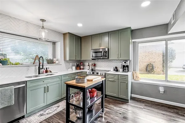 $475,000 | 2405 Thistle Court, Euless, TX 76039